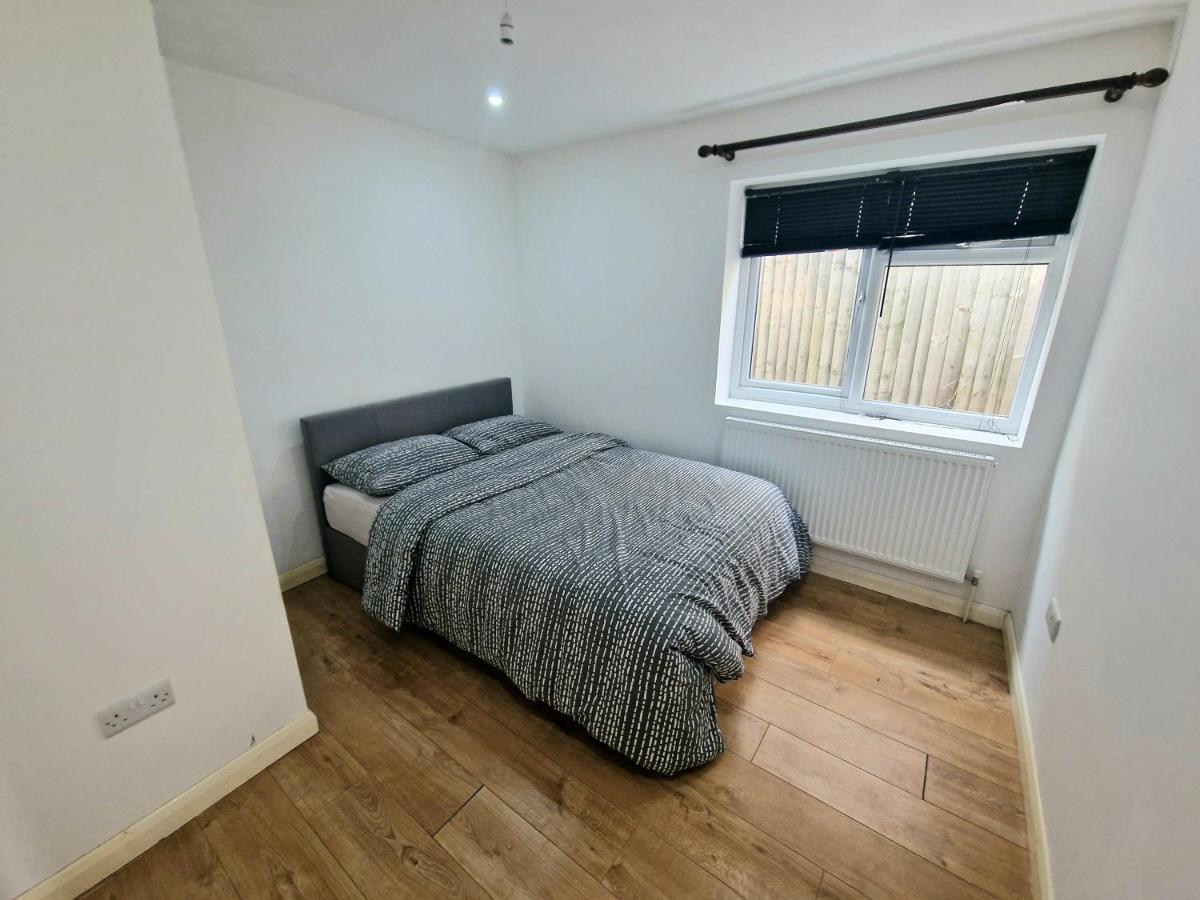 Mile End Budget Guesthouse London Exterior foto