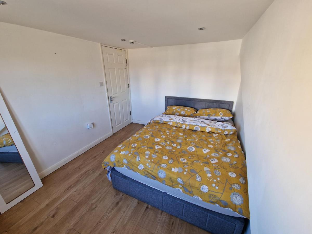 Mile End Budget Guesthouse London Exterior foto
