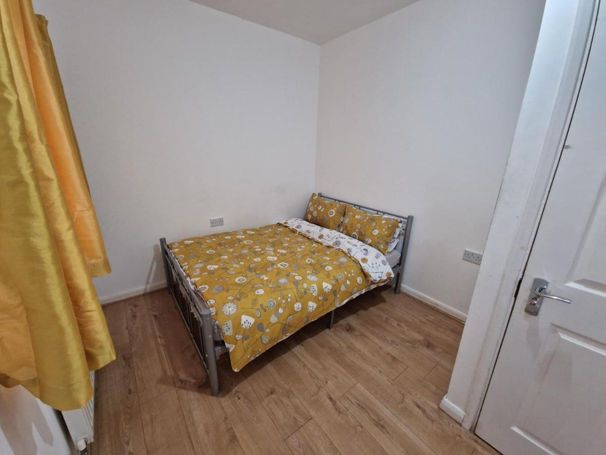 Mile End Budget Guesthouse London Exterior foto